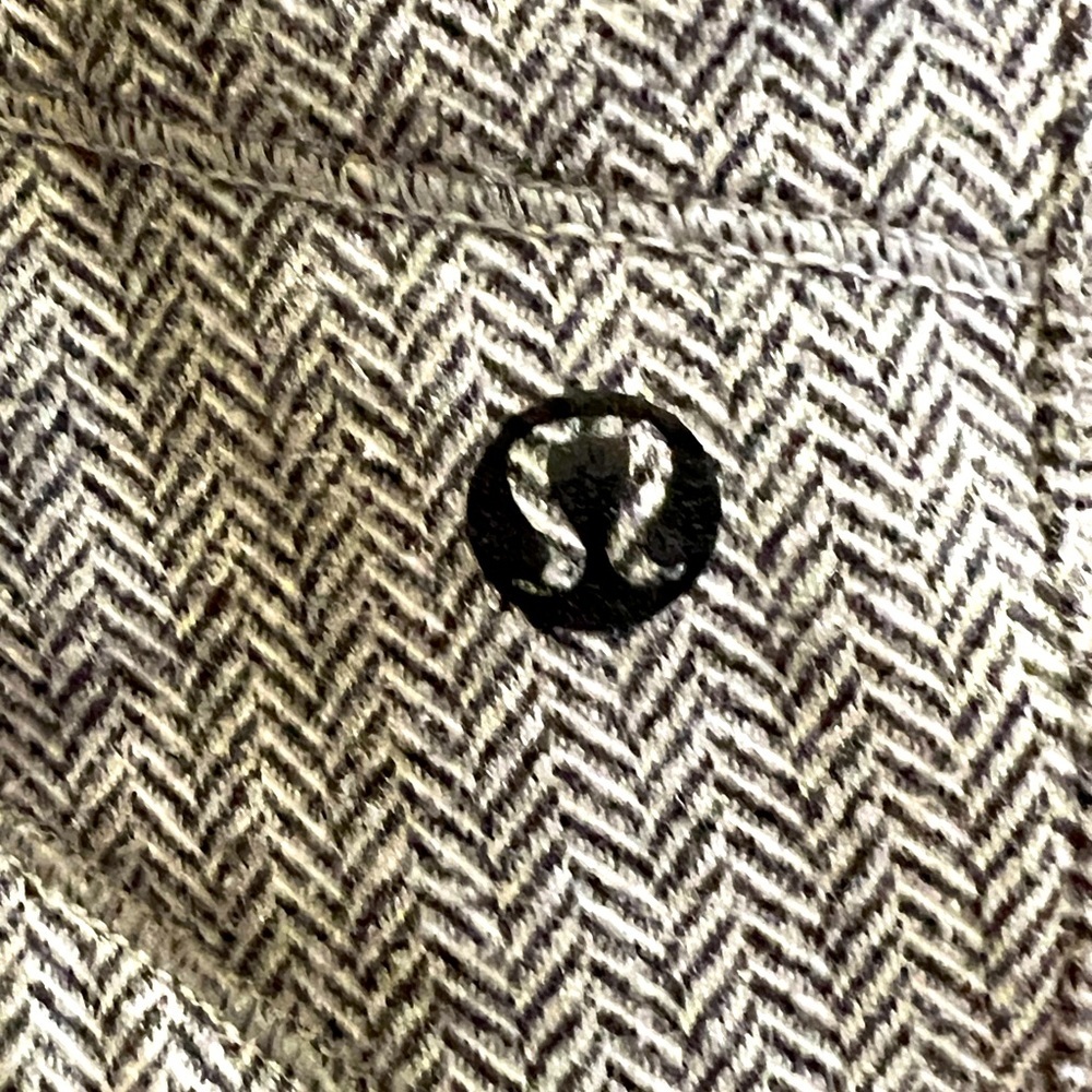 Lululemon Base Runner 1/2 Zip
Heathered Herringbone Black White /Black. 8 - Picture 6 of 7